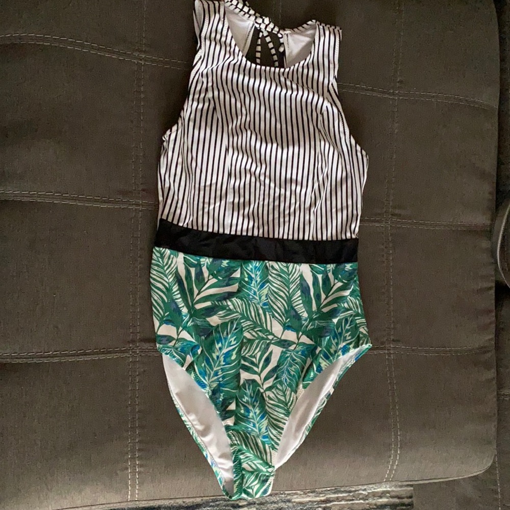 Women’s One-piece Bathing suit- from Cupshe
